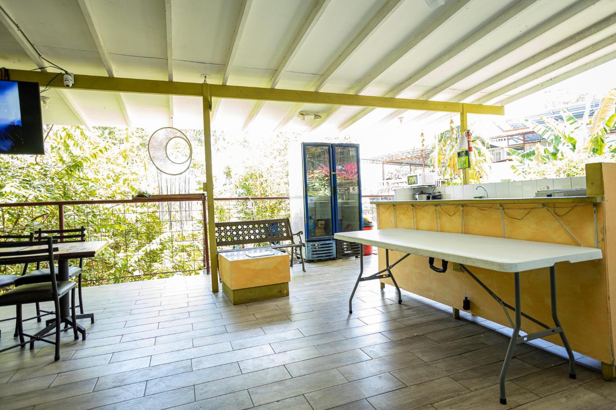 Manuel Antonio Hostel المظهر الخارجي الصورة