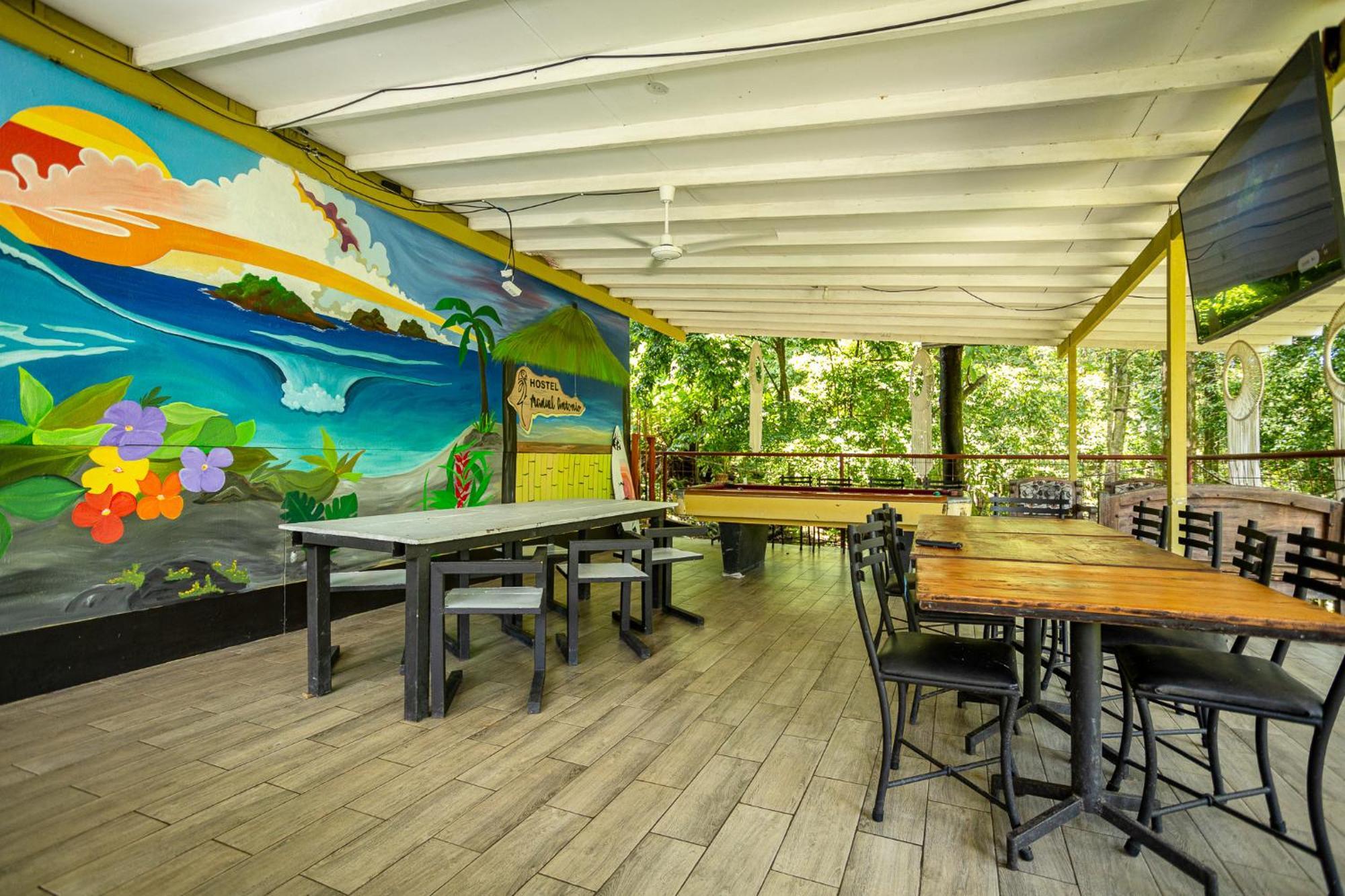Manuel Antonio Hostel المظهر الخارجي الصورة