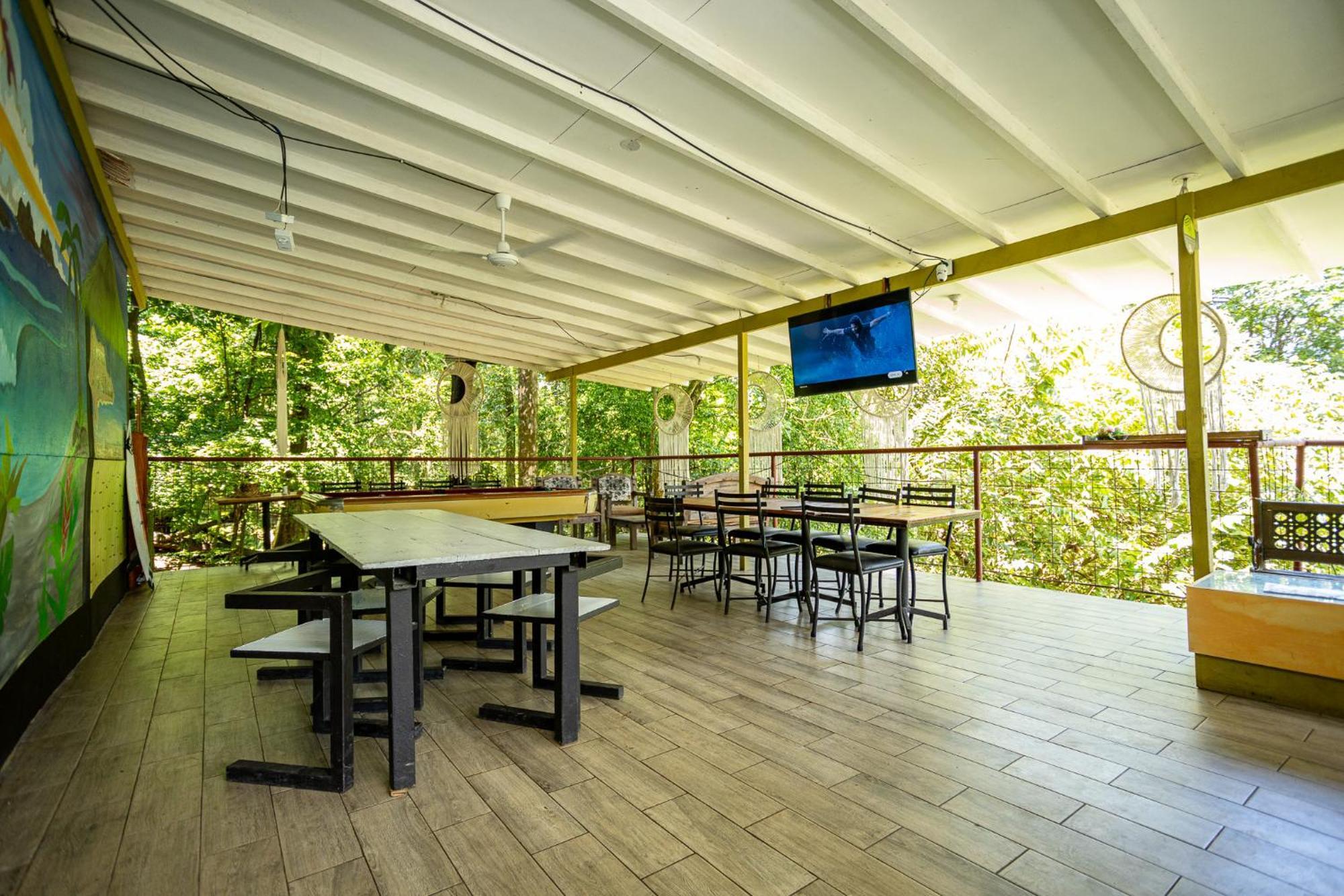 Manuel Antonio Hostel المظهر الخارجي الصورة